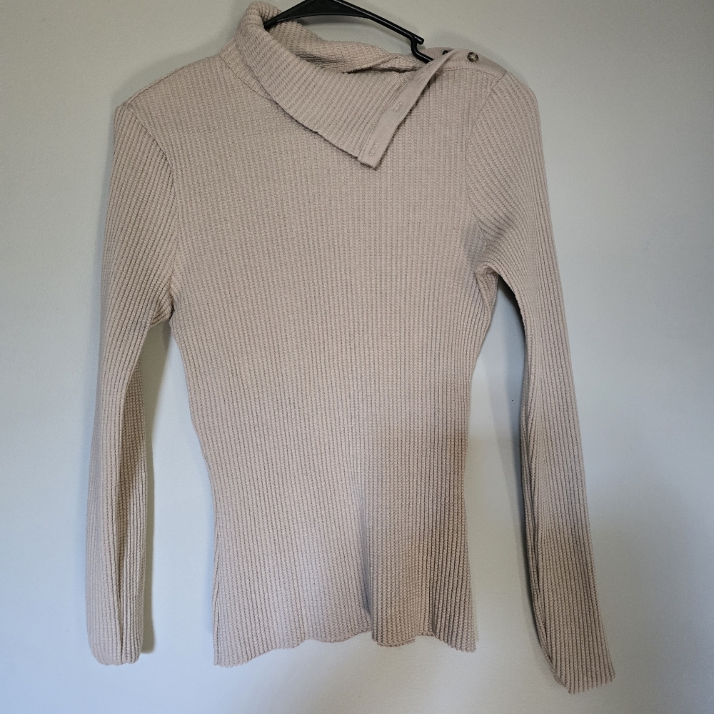 The Range Jumbo Stark Turtleneck Button Size Med - image 1